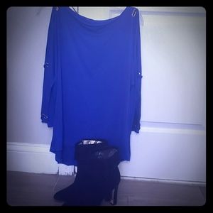 blue open shoulder top size M
